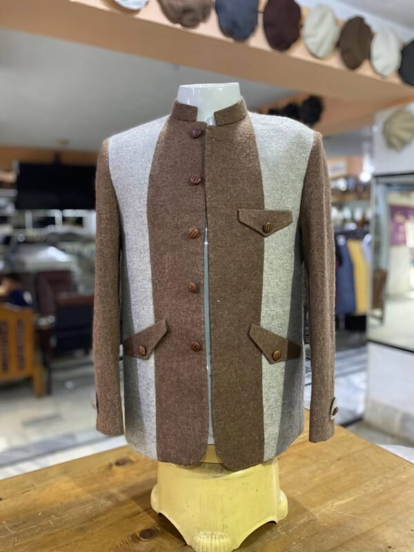 Woolen Kortai