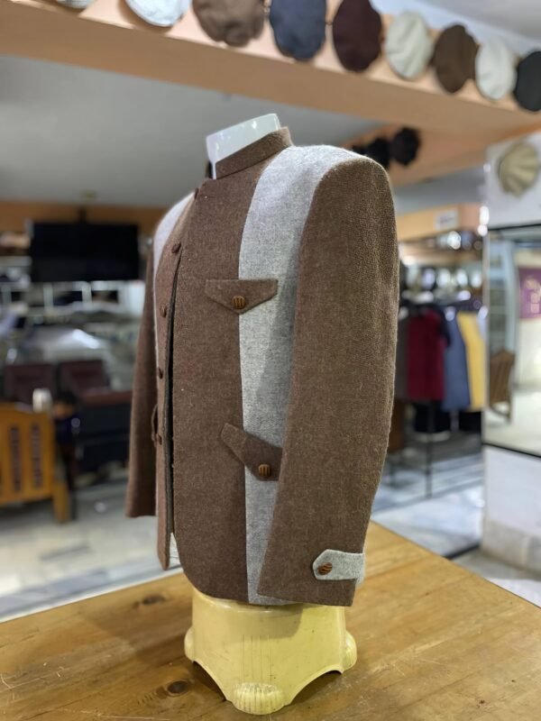 Woolen Kortai