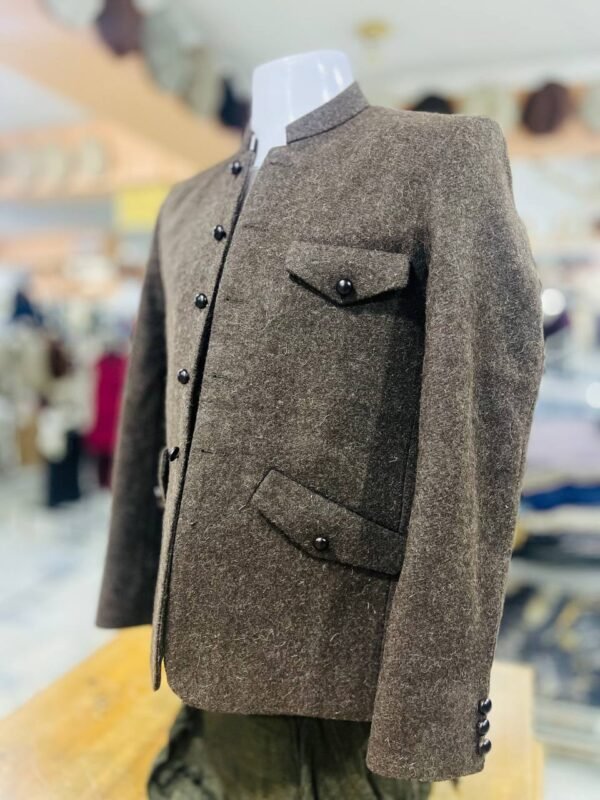 Woolen Kortai