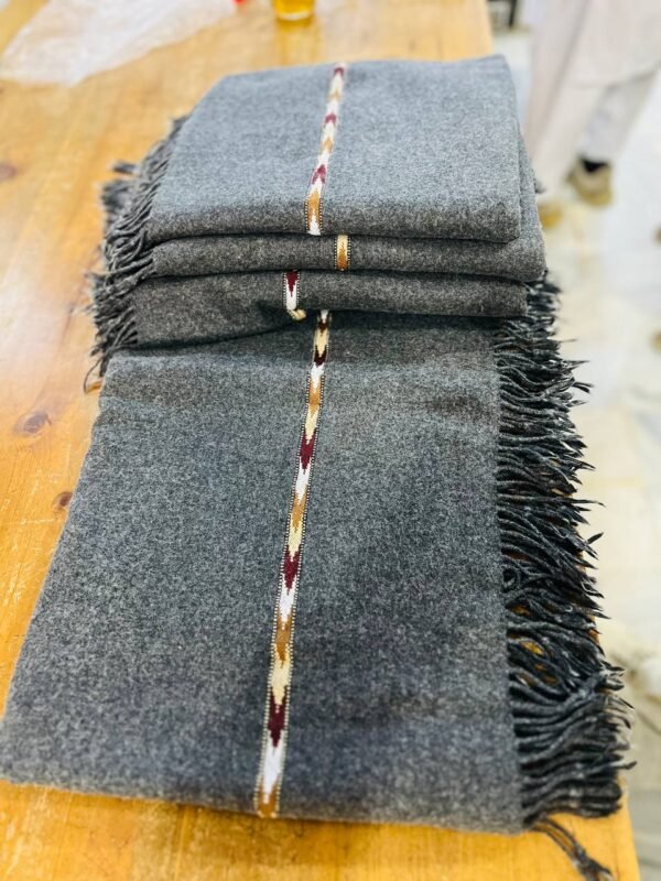 Woolen Pato