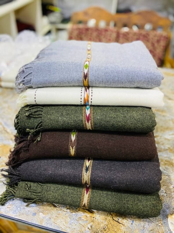Woolen Pato